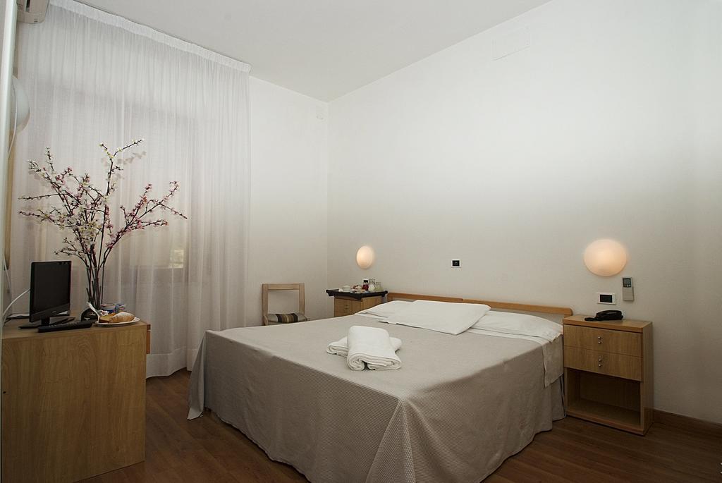 Hotel Mediterraneo Chianciano Terme Bilik gambar